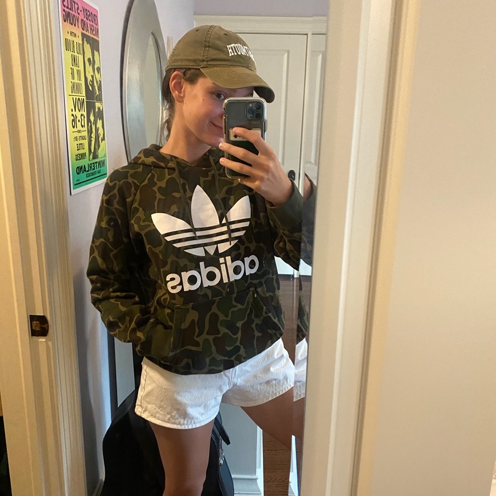 Camo adidas Sweatshirt in Small